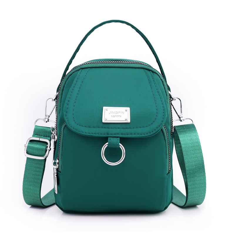 Fashionable shoulder bag green