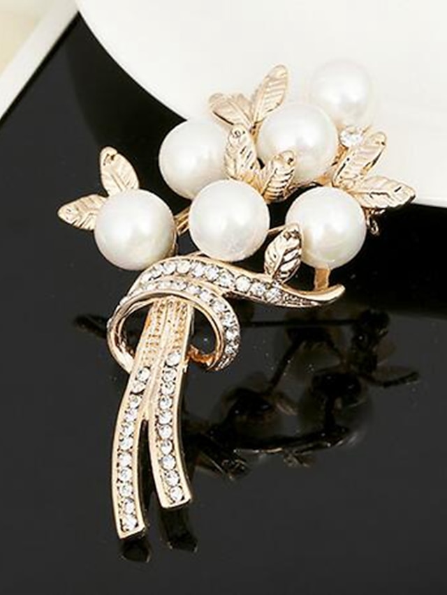 Women's AAA Cubic Zirconia Brooches Classic Flower Stylish Trendy Brooch Jewelry Silver Gold For Street Date