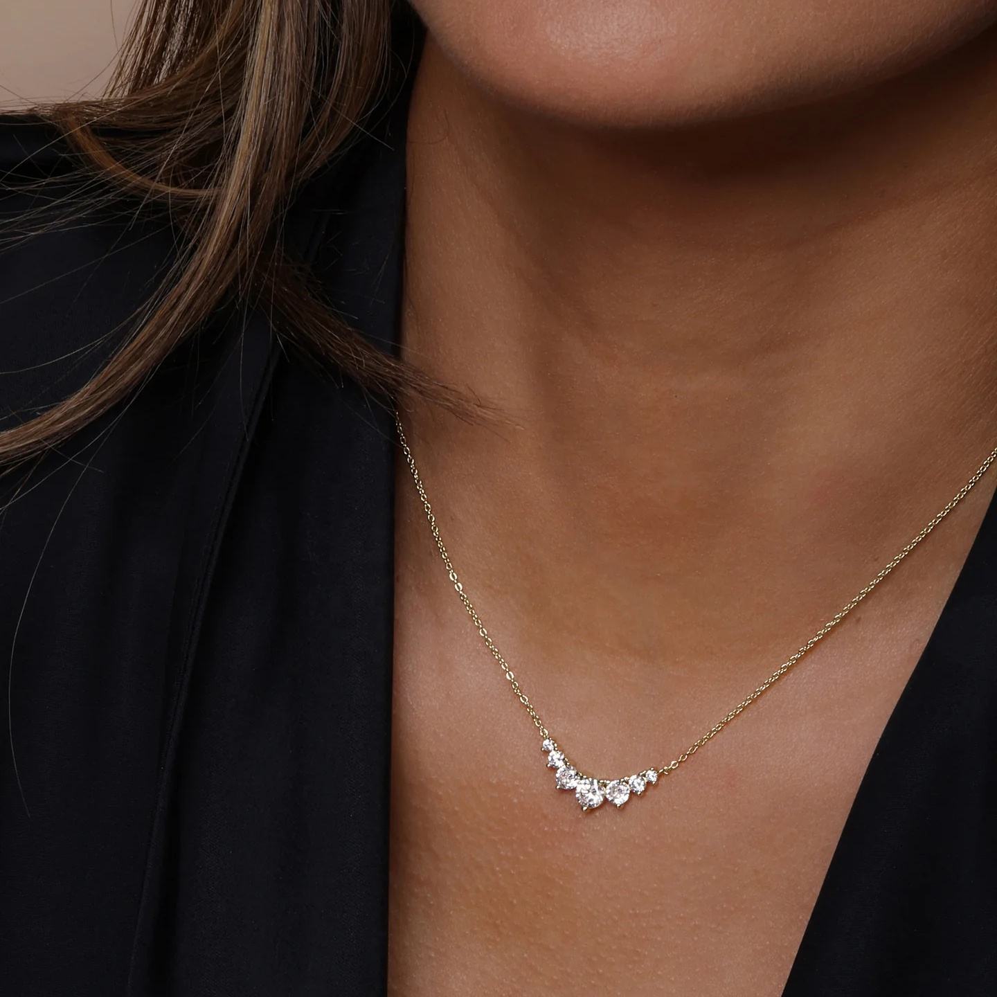 Sterling Silver High Quality Dainty Diamond Curve Pendant Necklace Women Accessories